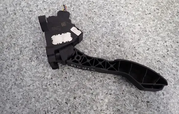 Toyota Auris 150 Pedal assembly 