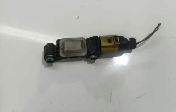 Audi A3 S3 8P Airbag deployment crash/impact sensor 8E0959651B