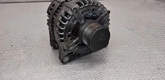 Volkswagen PASSAT B6 Generator/alternator 03G903023 0121715003