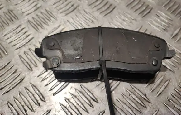Dodge Challenger Brake pads (front) CHA