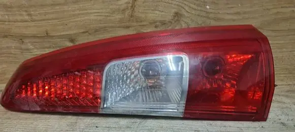 Volvo V70 Rear/tail lights 160986