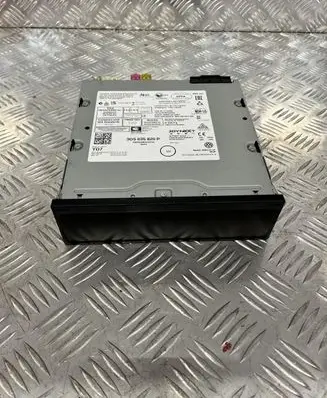 Volkswagen Taigo Ignition key card reader 3G5035820P