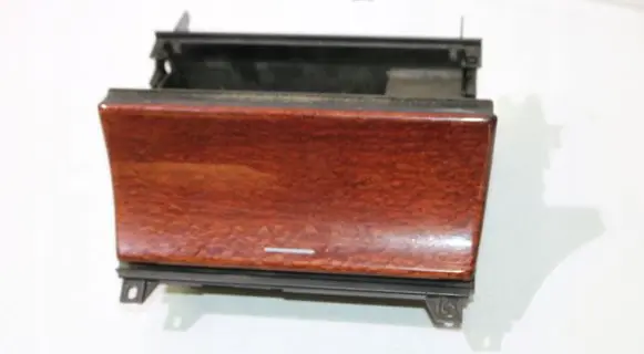 Mercedes-Benz E W210 Car ashtray