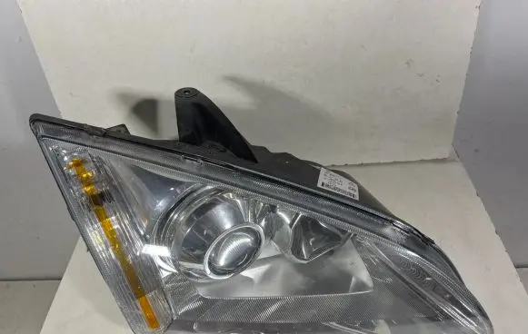 Ford Focus Headlight/headlamp 4M5113W029EC