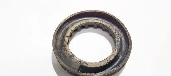 Volvo V50 Front coil spring rubber mount 3m515599bc 3m51-5599-bc
