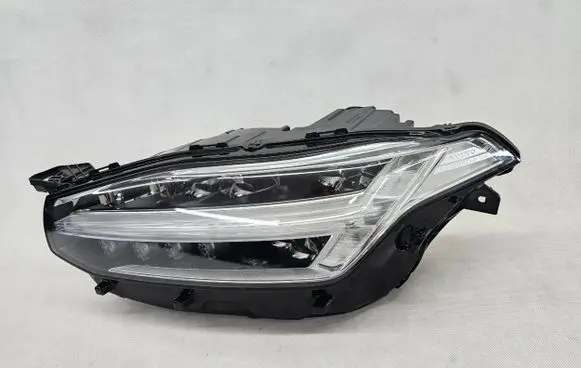 Volvo XC90 Headlight/headlamp 31468918