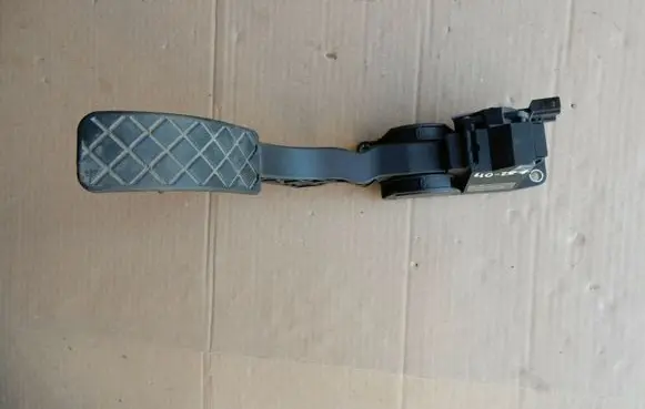 Volkswagen Golf IV Accelerator throttle pedal 6Q1721503D 40221