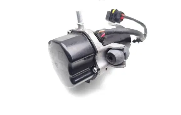 Mercedes-Benz EQA Vacuum pump 20449604 1618432222