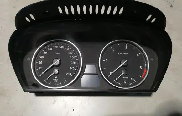 BMW 5 E60 E61 Speedometer (instrument cluster) 9153755