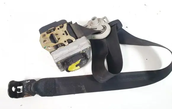 Volkswagen Golf IV Front seatbelt 1j4857705j 33004402