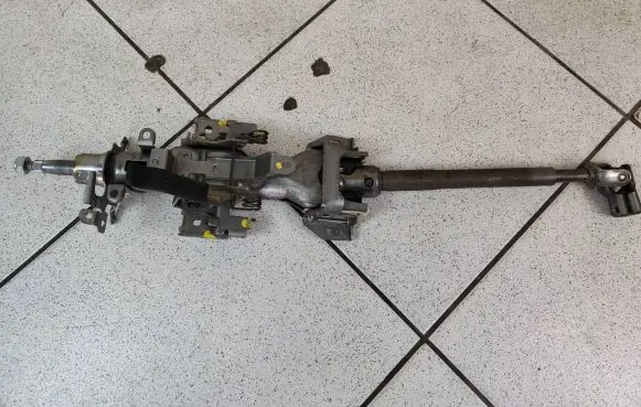Mazda CX-9 Steering wheel axle set 
