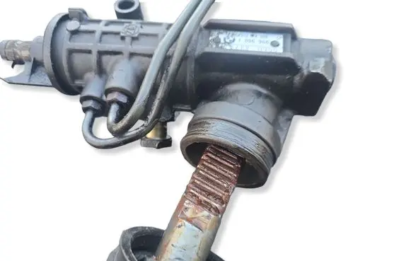 BMW 3 E46 Steering rack 1096906