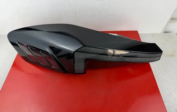 BMW XM Rear/tail lights 9879755