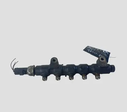 Citroen Xsara Picasso Fuel main line pipe 9653981180