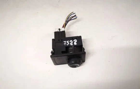 Nissan Almera Tino Wing mirror switch
