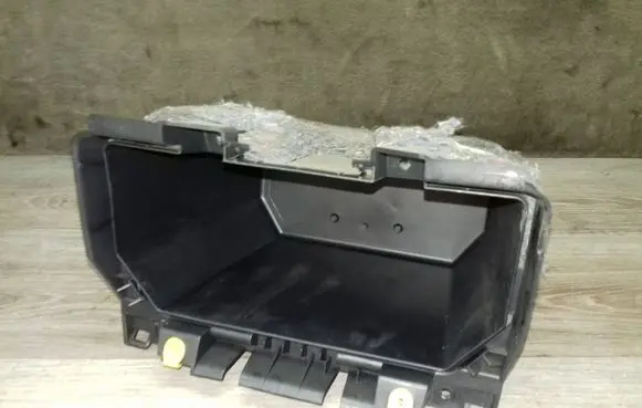 Volvo V50 Glove box 09491937 30672451 75579