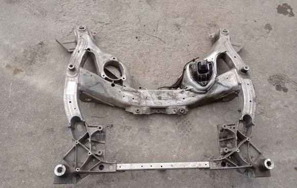 BMW 5 F10 F11 Front subframe 6775762