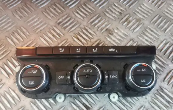 Volkswagen Tiguan Climate control unit 1K8907044BE