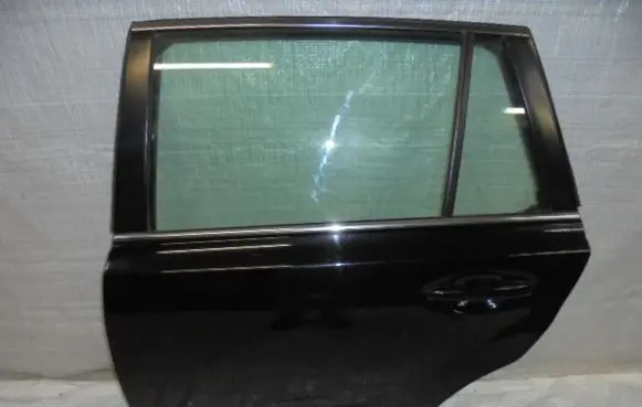 Subaru Outback Rear door