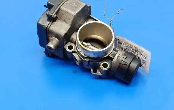 Renault Espace III Throttle body valve 8200243886