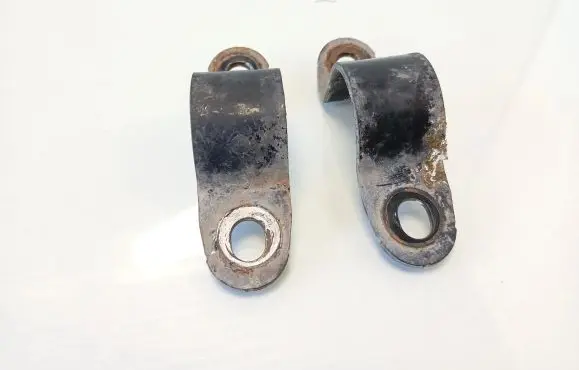Toyota Aygo AB10 Sway bar bush bracket, front 