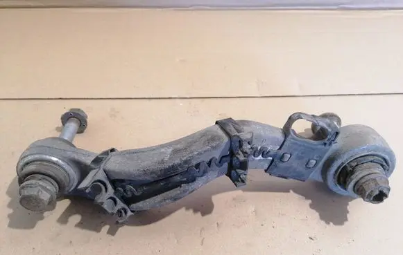 BMW 7 F01 F02 F03 F04 Front lower control arm/wishbone DEEN6082T6