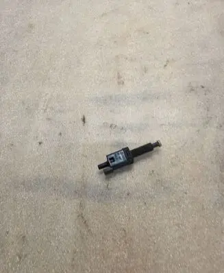 Audi A8 S8 D2 4D Brake pedal sensor switch 811907 343B