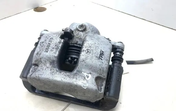 Mercedes-Benz C W204 Front brake caliper