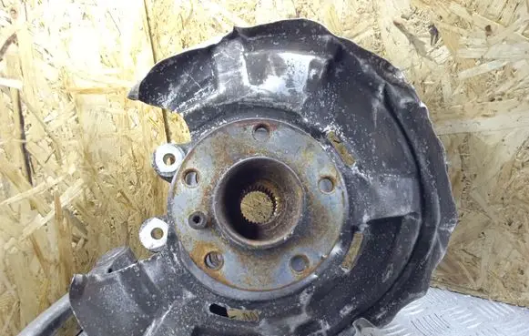 BMW 5 F10 F11 Rear wheel hub 6793770