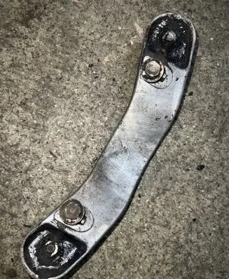BMW 5 E39 Gearbox mounting bracket 1096105