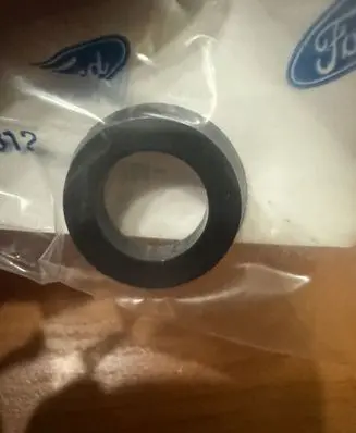 Ford Focus Rubber seal loading door 5L747J324AA