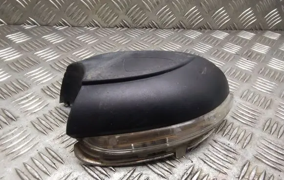 Volkswagen Touran I Front door wing mirror part 5K0949102
