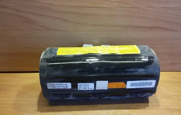 Audi A6 S6 C4 4A Passenger airbag 4A0880203A