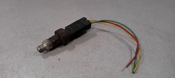 Air conditioning (A/C) pressure sensor