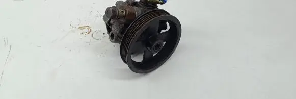 Toyota RAV 4 (XA20) Power steering pump