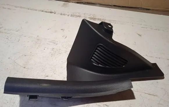 Hyundai Kona I Rear sill trim cover 85875CM000