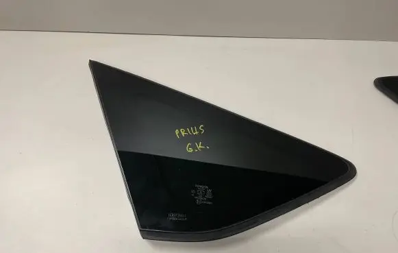 Toyota Prius (XW20) Rear side window