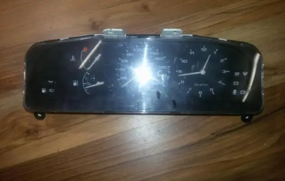 Nissan Primera Speedometer (instrument cluster) 81117661 110008442000