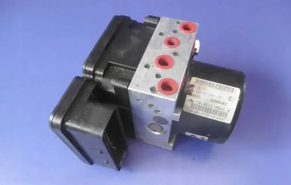 Ford Fiesta ABS Pump AV592C405CC 10021206684 10096101543