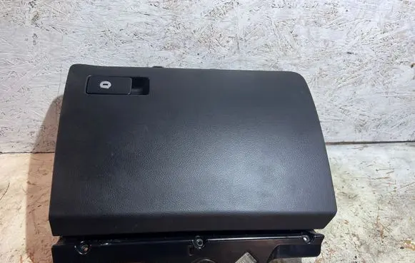 Volkswagen PASSAT B6 Glove box 3C1857114