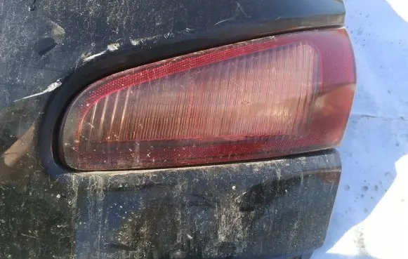 Tailgate rear/tail lights