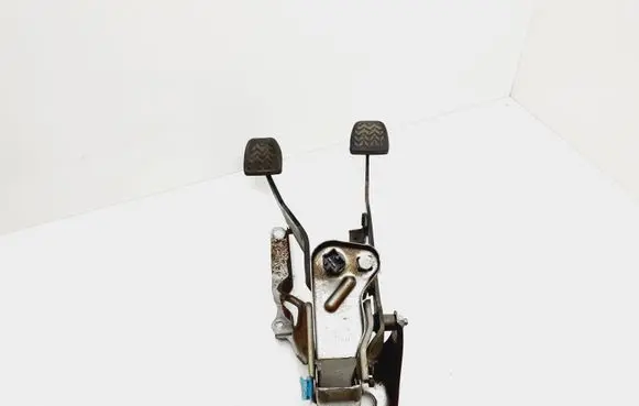 Peugeot 107 Pedal assembly 471100H020