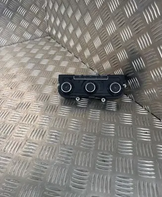 Volkswagen Golf VI Climate control unit 3C8907336AC 5HB00975121