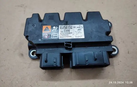 Opel Astra K Airbag control unit/module 13510398