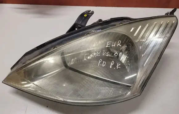 Ford Focus Headlight/headlamp XS4X3006AC