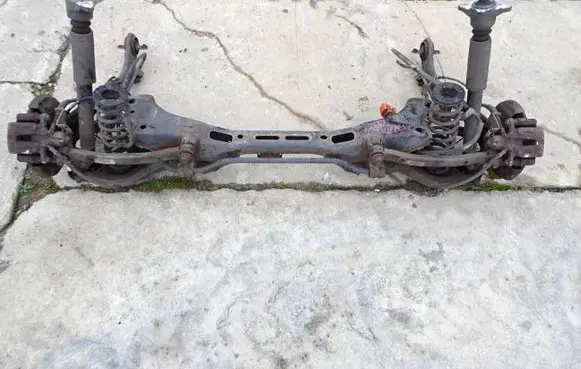 Hyundai i30 Rear axle beam fqw