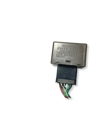 Toyota Hilux (AN10, AN20, AN30) Hazard warning light relay 8198006030 AH0665006820