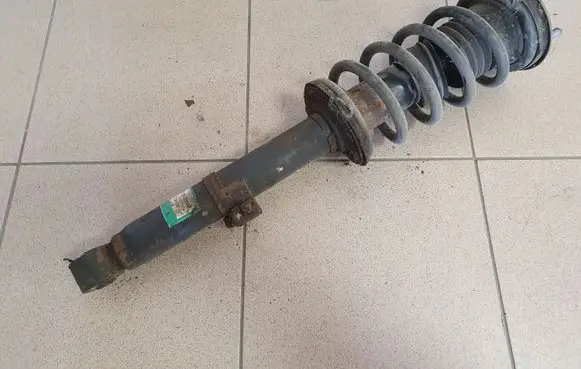 Lexus IS 220D-250-350 Front shock absorber with coil spring 4852053080