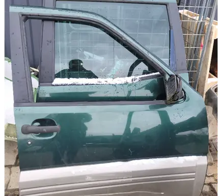 Nissan Terrano Front door