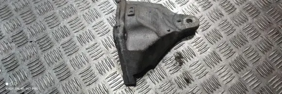 Jaguar XF X250 Engine mounting bracket CX236037AB